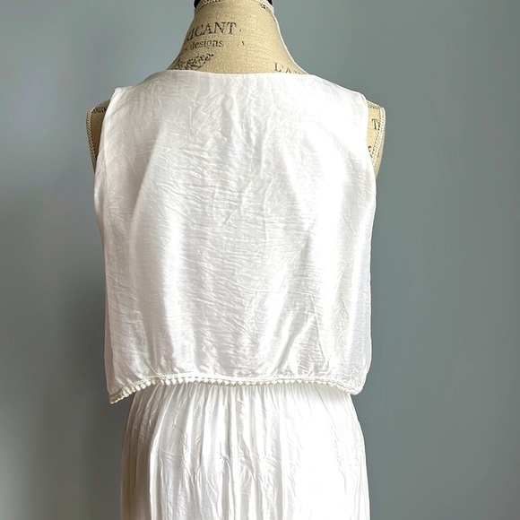 Italian White Midi Dress - Picture 5 of 7